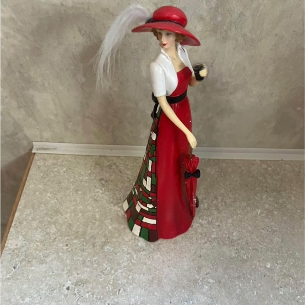 Coca-Cola Timeless Refreshment Figurine
